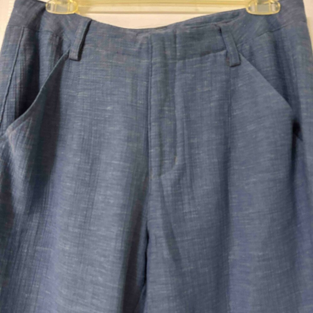 CABI Chambray blue lightweight pants. Size 8 - Picture 2 of 5